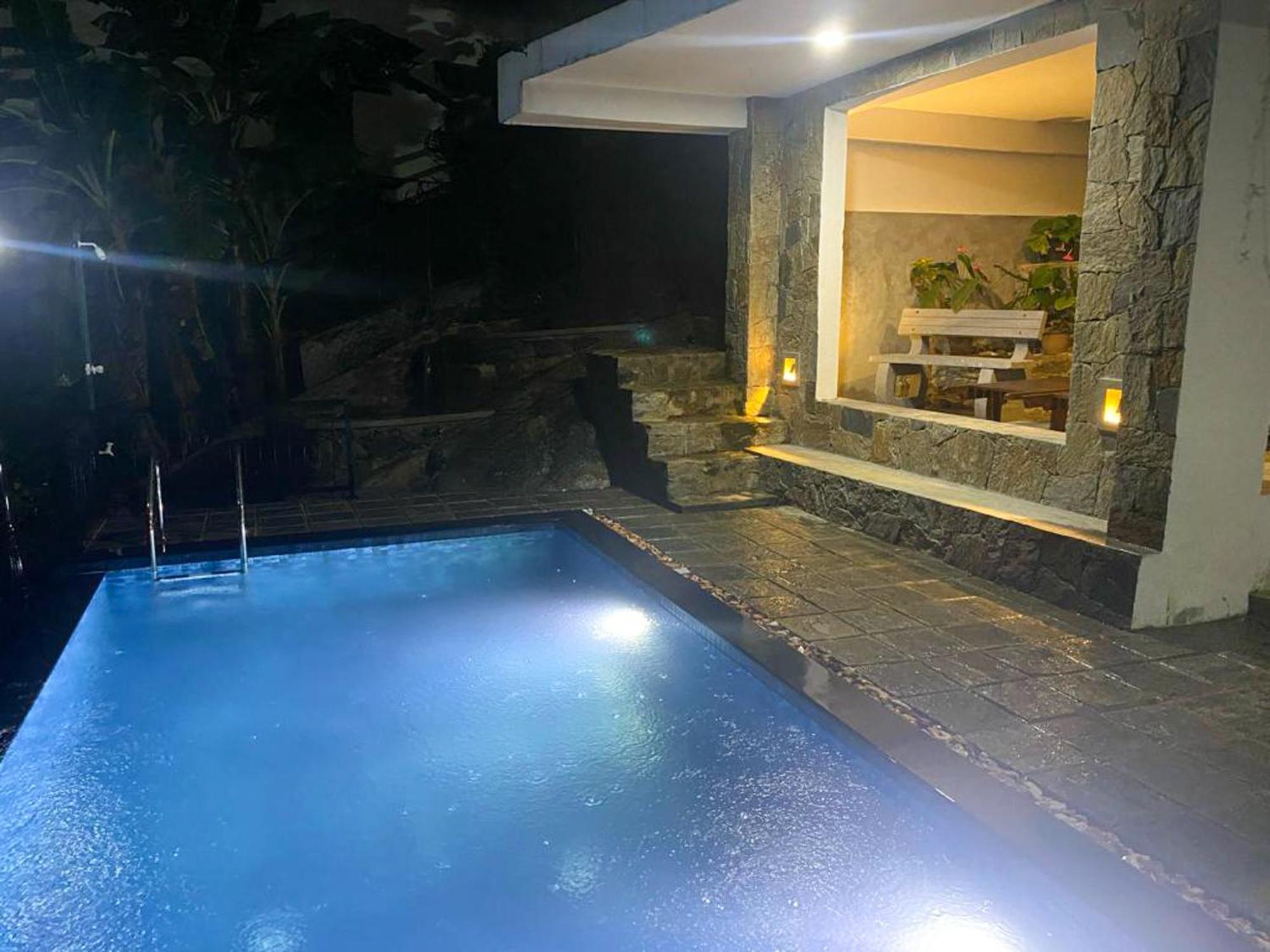 Amandara Hills 康提 外观 照片