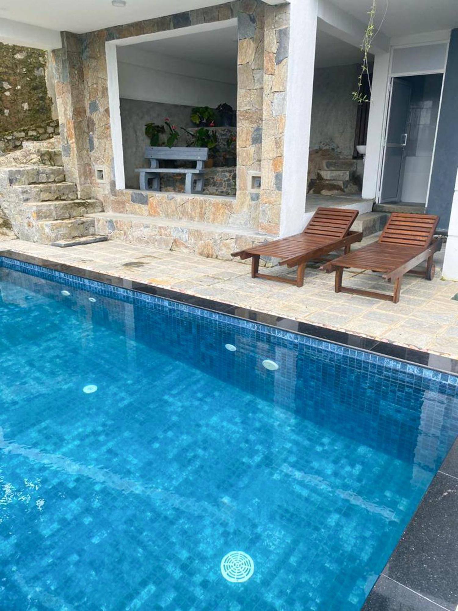 Amandara Hills 康提 外观 照片