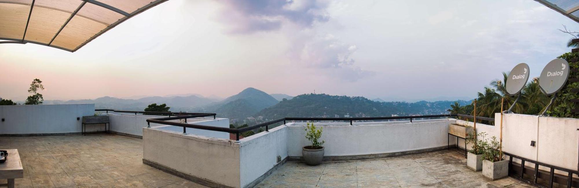 Amandara Hills 康提 外观 照片